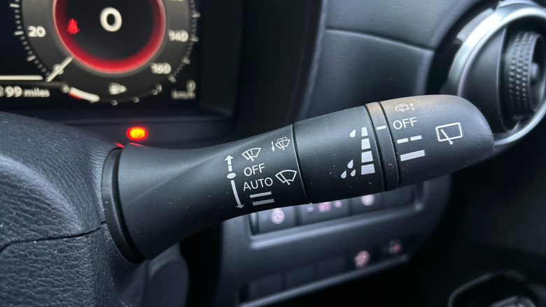 Nissan Juke 1.0 DiG-T Tekna 5dr DCT Petrol Hatchback